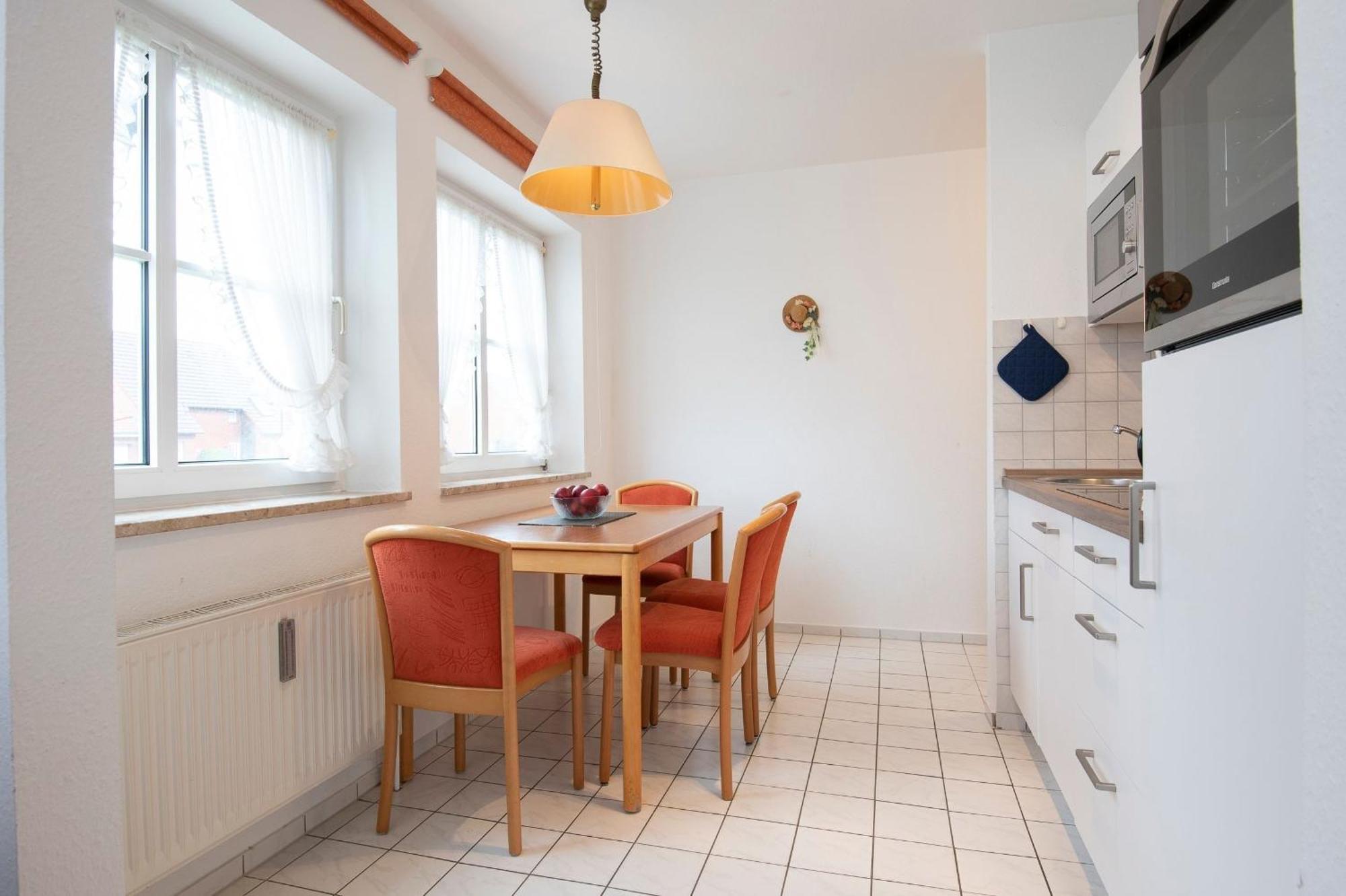 Ferienwohnung Ostseebutt Mit Terrasse Im Kaiserhof 2 Kellenhusen Exteriör bild